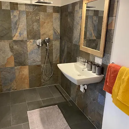 Gasthof&streichelzoo Winkelwirt Privatunterkunft *
